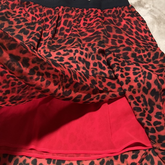 DKNY Red Animal Print Knee Length - Picture 4 of 9